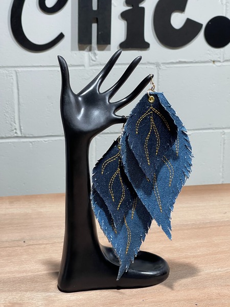 How to make denim leaf earrings – easy upcycling tutorial