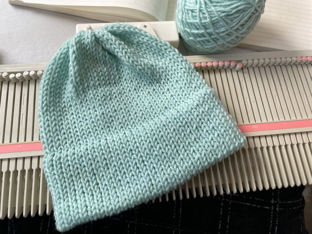 Free simple beanie machine knitting pattern Crafts on display