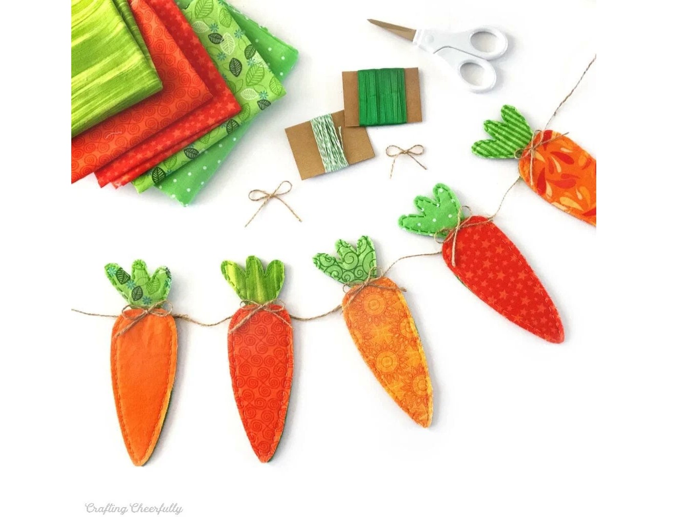 diy-fabric-carrot-banner-for-easter-crafts-on-display