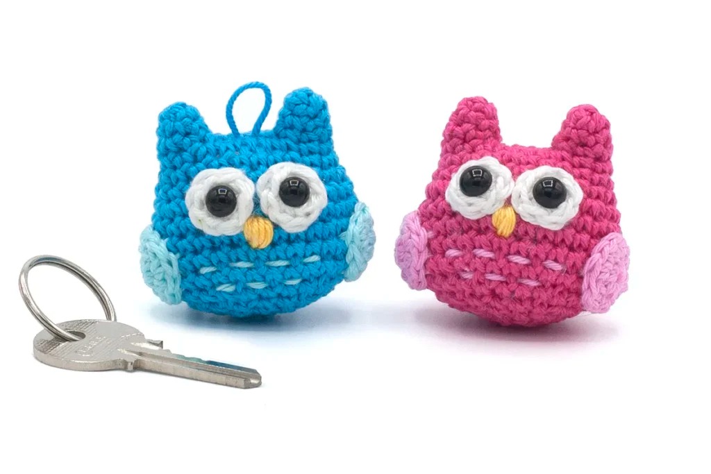 Free owl crochet pattern crafts on display