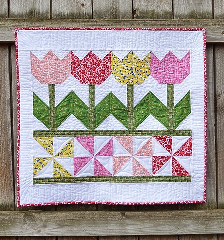 How to sew a tulip wall hanging quilt block for spring