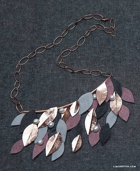 DIY Copper And Pearl Felt Necklace - Mother's Day Felt Jewelry Tutorial