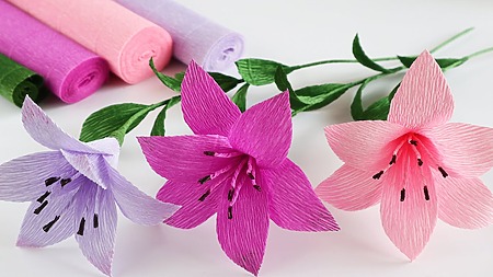 DIY crepe paper lilies