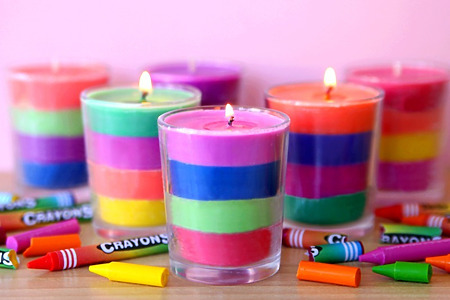 DIY layered crayon candles tutorial