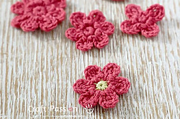 DIY crochet tiny flowers