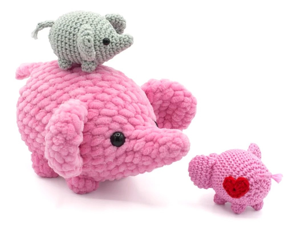 free-elephant-crochet-pattern-crafts-on-display