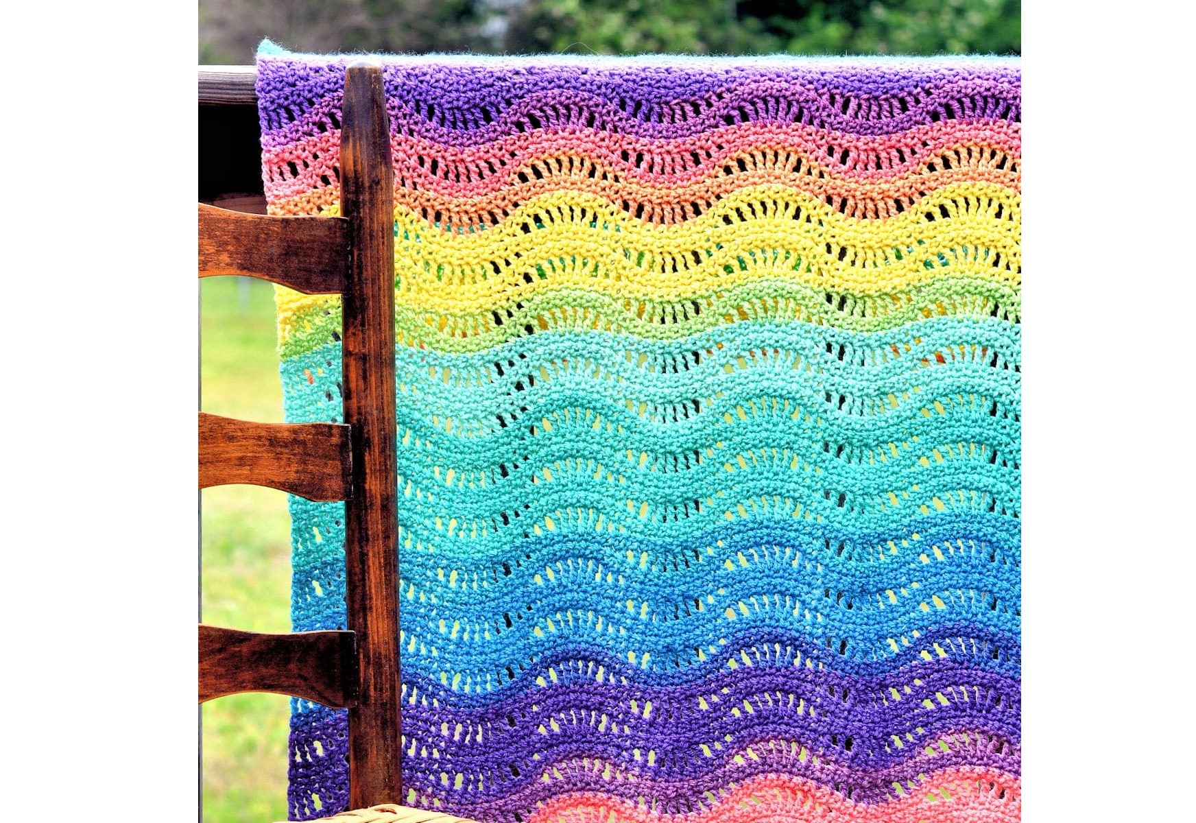 mandala-baby-blanket-free-pattern-crafts-on-display