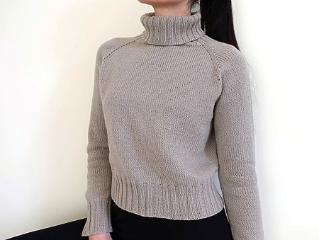 Turtleneck sweater (free knitting pattern)