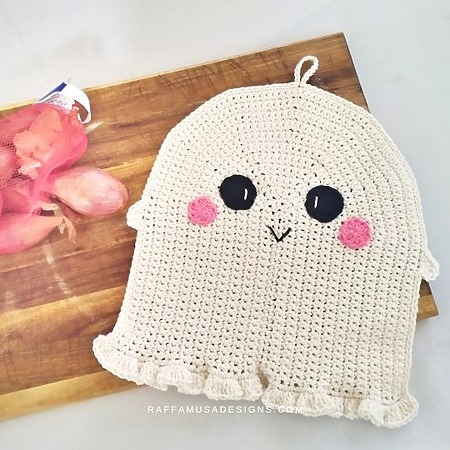 Crochet Halloween ghost dishcloth: cute, spooky, and practical