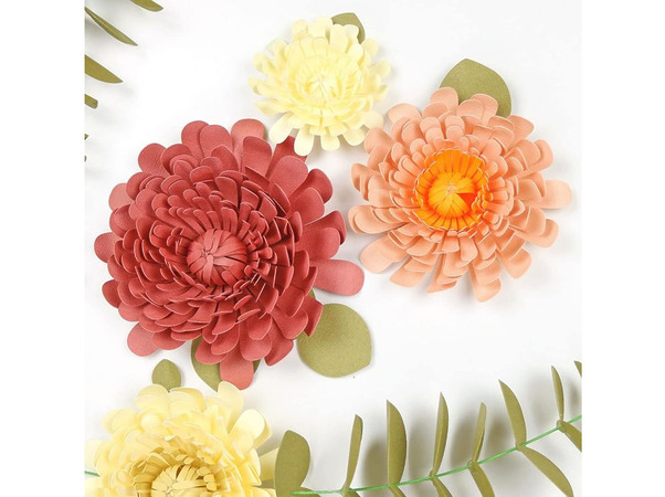 DIY paper chrysanthemums (free pattern) - Crafts on display