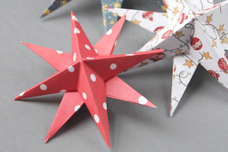 DIY 3D Christmas star tutorial - Crafts on display