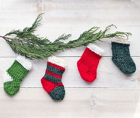 Knit Mini Christmas Stockings - Beginner Straight Needle Stocking