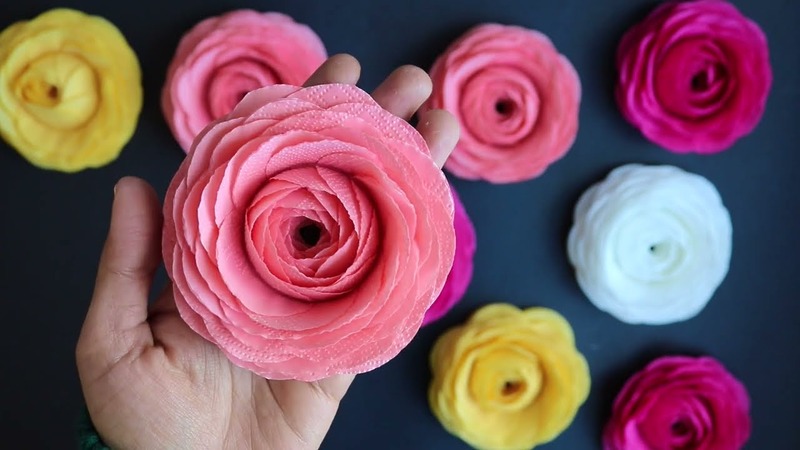DIY paper flowers - Crafts on display