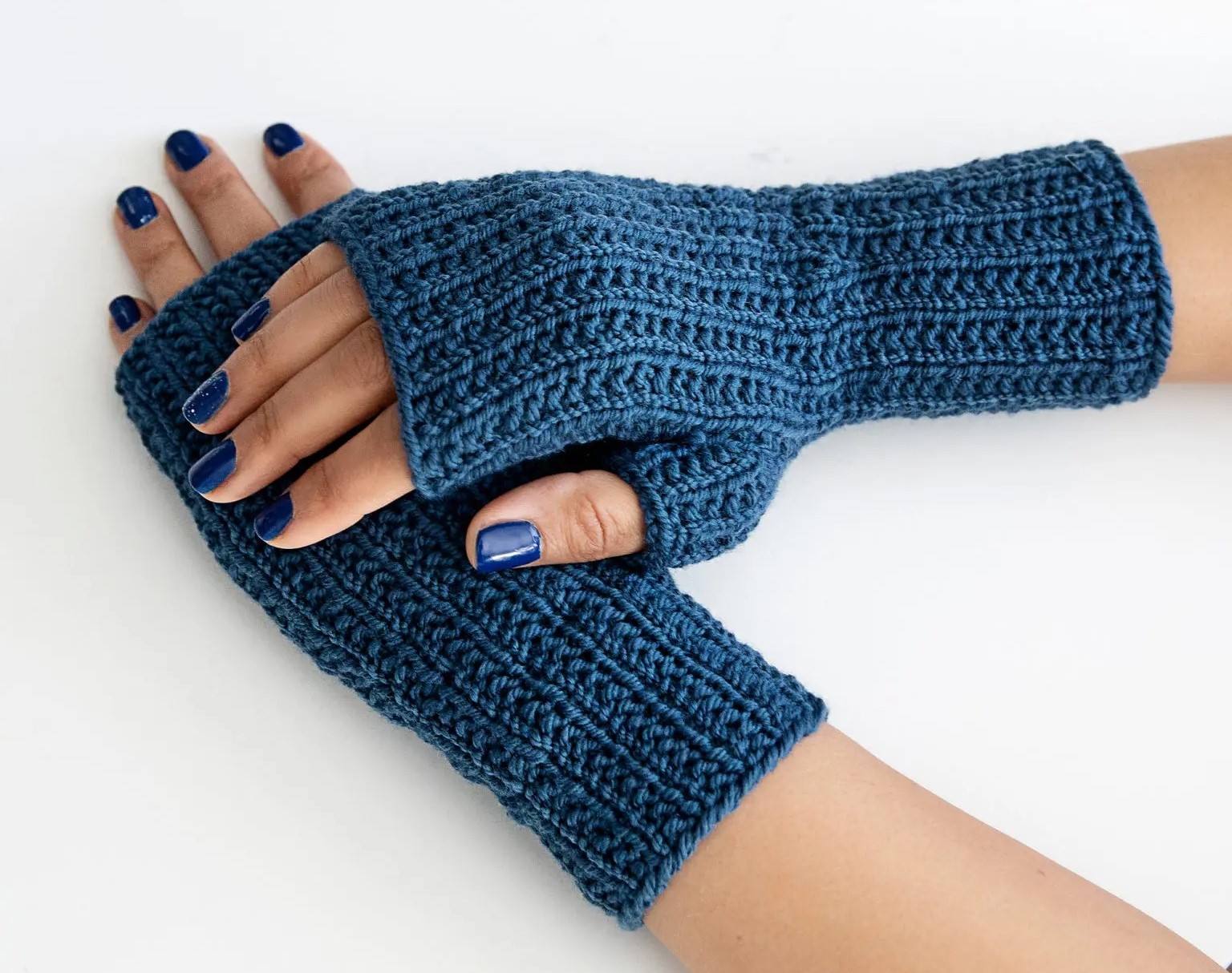 Knit fingerless gloves free pattern Crafts on display