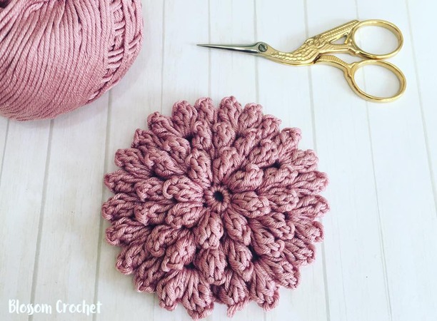 Free Crochet Popcorn Flower Pattern - Crafts On Display