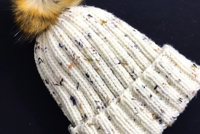 Easy Knit Ribbed Hat DIY