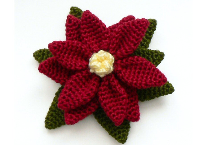 DIY crochet poinsettia flower