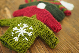 DIY knitted tiny Christmas sweater ornaments