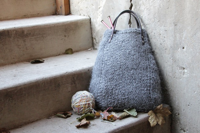 DIY knitted tote with leather handles