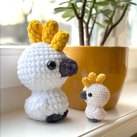 How to crochet a cockatoo bird - beginner-friendly pattern