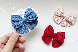 cute crochet bows