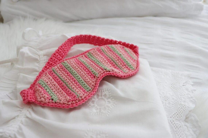 DIY crochet sleep mask