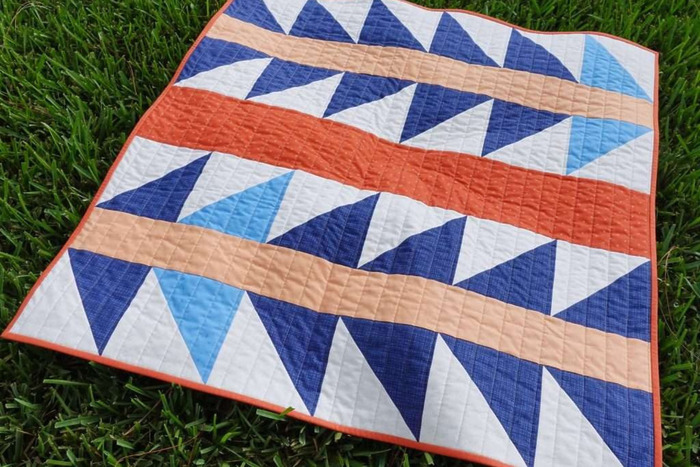 free quilt pattern with Half Square Triangles