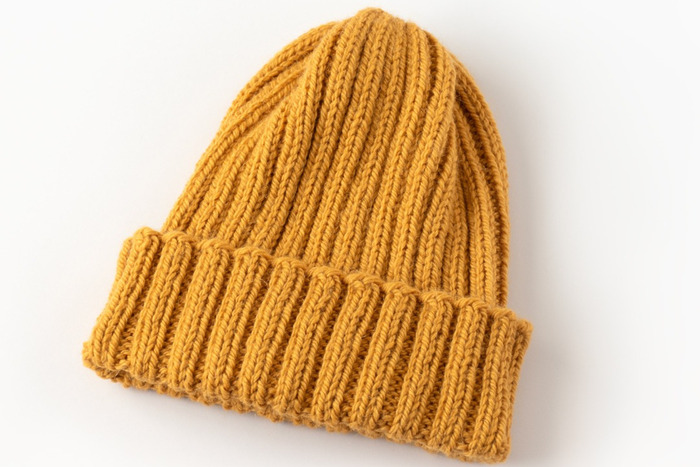 DIY classic ribbed beanie with free pattern