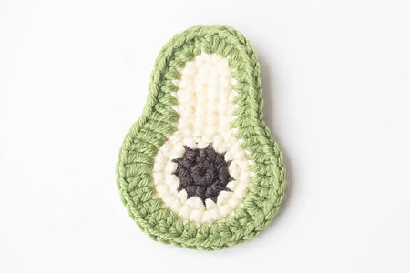 Crochet avocado applique: easy free pattern
