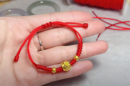 DIY braided bracelet with beads for babies - easy tutorial