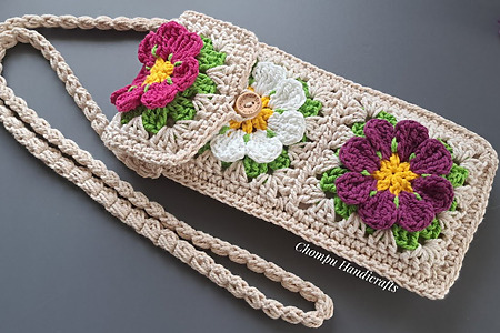 free crochet phone bag pattern from floral granny squares