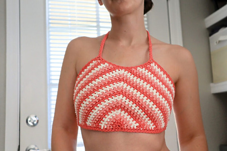 Crochet linen stitch bralette – free triangle top pattern