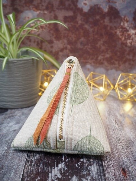 Cute Pyramid Pouch - Free Sewing Pattern