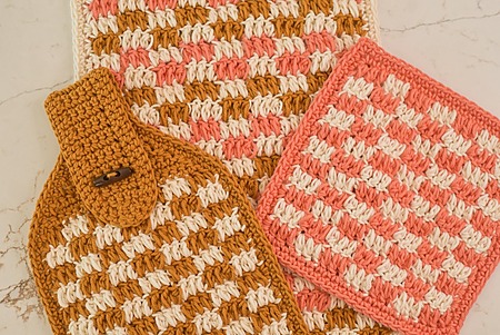 Free checkered dish set crochet pattern for kitchen or gifts