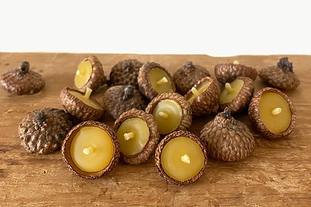 DIY floating acorn cap beeswax candles tutorial for autumn decorating
