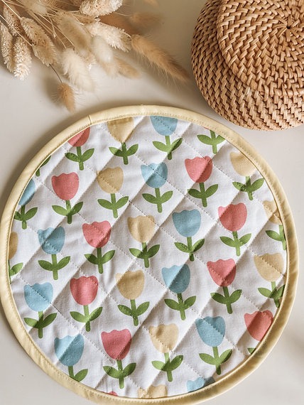 quilted circular placemats - free PDF sewing pattern