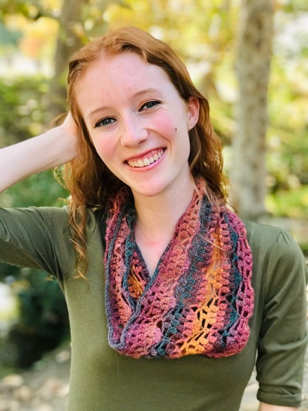 Autumn Leaves free cowl crochet pattern