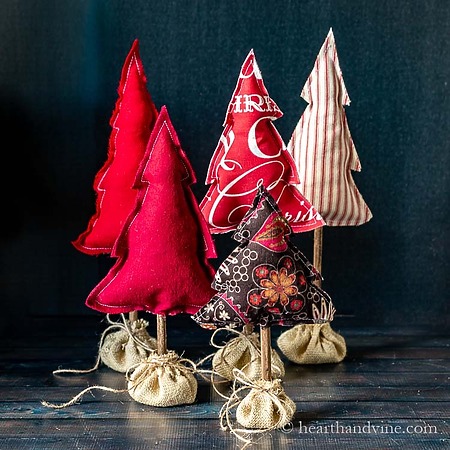 DIY fabric Christmas trees – free sewing tutorial for beginners