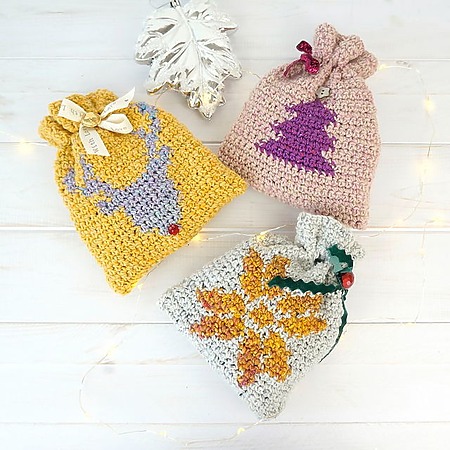 crochet Christmas gift bags - free pattern