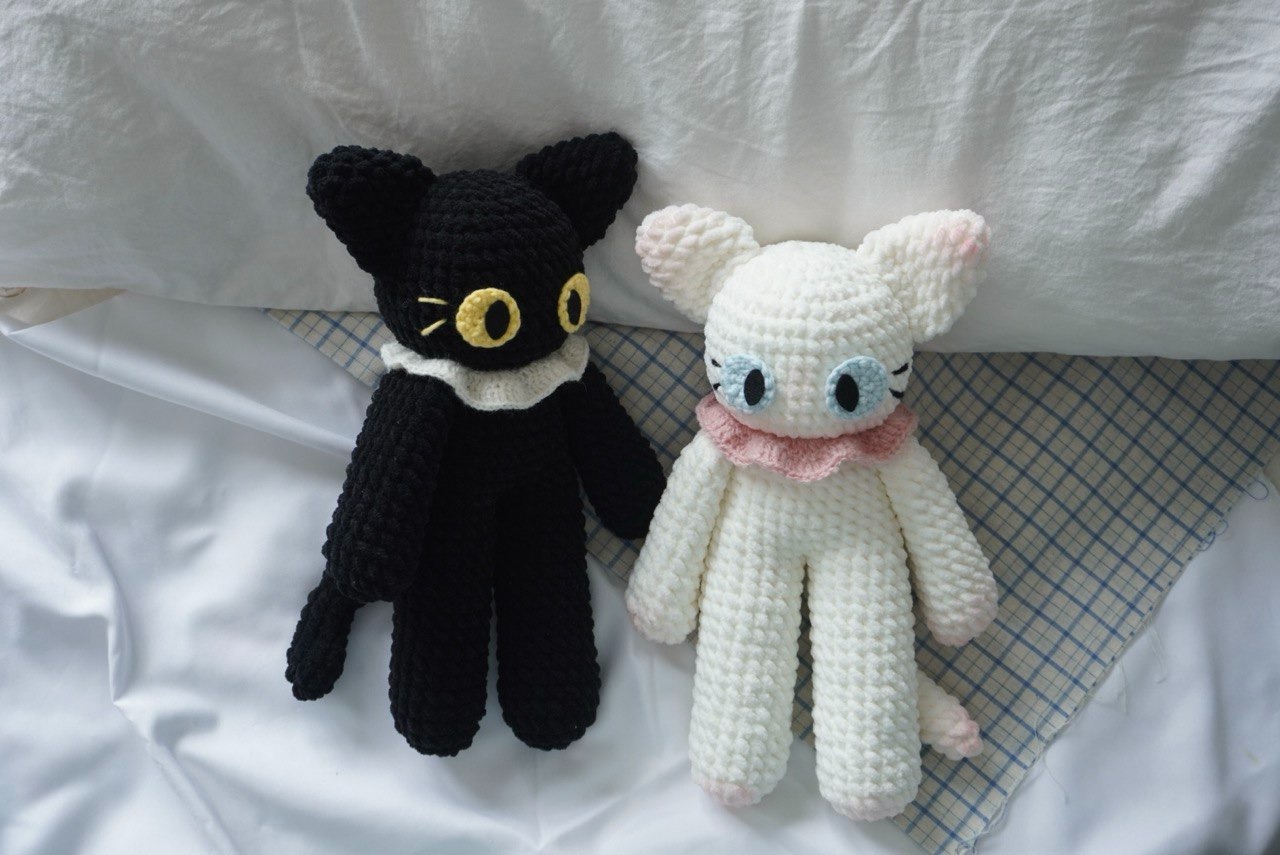 Free crochet long cat pattern Crafts on display Free crochet long cat pattern Crafts on display