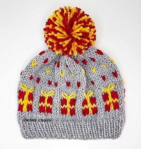 Christmas Gifts Hat - free knitting pattern