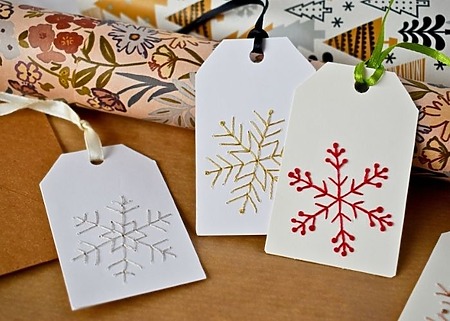 DIY Christmas Gift Tags With Snowflake Embroidery Tutorial