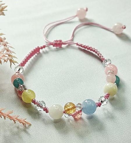 How to Make Macrame Bracelet With Colorful Beads
