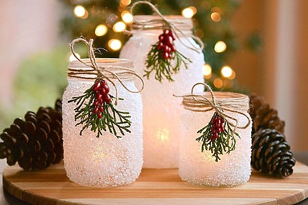 DIY Snowy Mason Jars for Christmas Decor