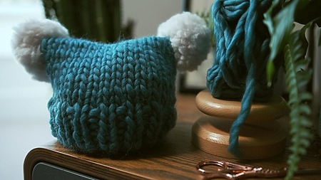 Easy Chunky Knit Hat Pattern Free Double Pom-Pom Baby Hat