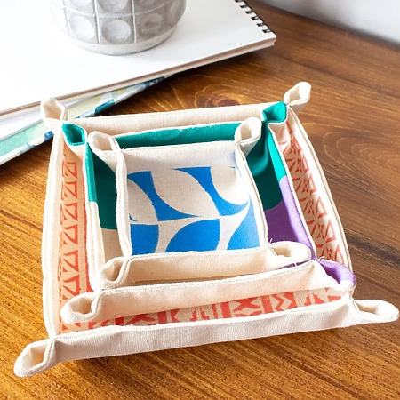 Easy Fabric Trinket Trays Tutorial - DIY Nesting Catch-Alls