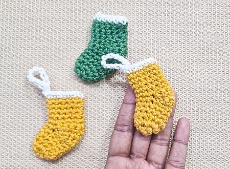 Easy Crochet Mini Christmas Stocking Ornament free pattern