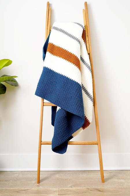 Free Striped Moss Stitch Blanket Pattern - Modern Throw Tutorial