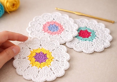 Free Elegant Heart Coaster Crochet Pattern - Tuba Crochet Tutorial
