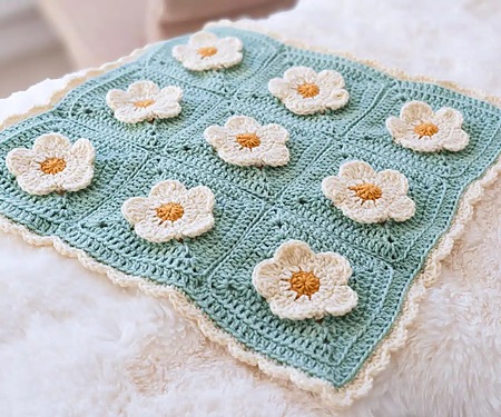 Baby Cozy Petals Blanket Free Crochet Pattern